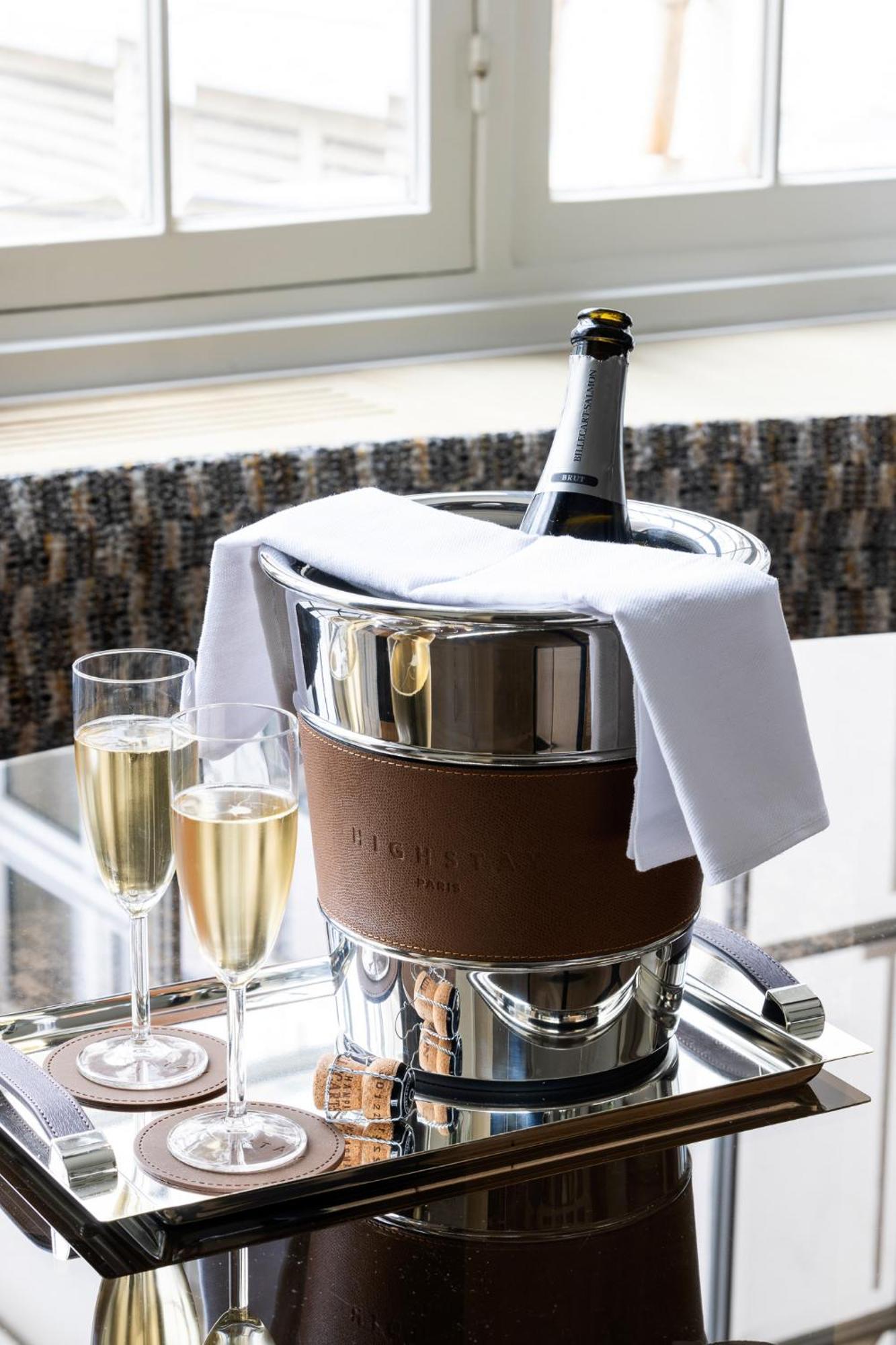 Highstay - Luxury Serviced Apartments - Place Vendome Paris Luaran gambar